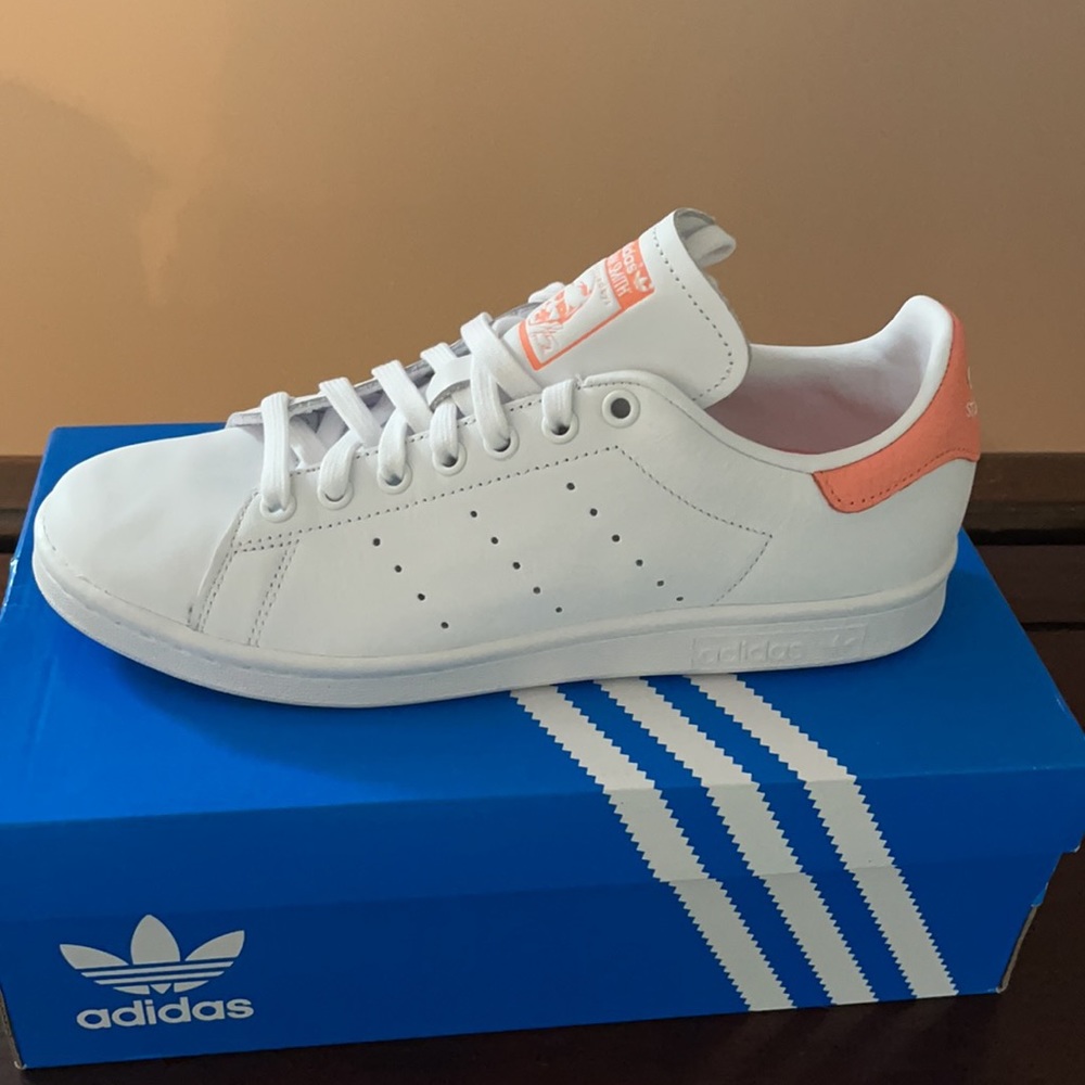 New in Box Pink Stan Smiths - Picture 4 of 5